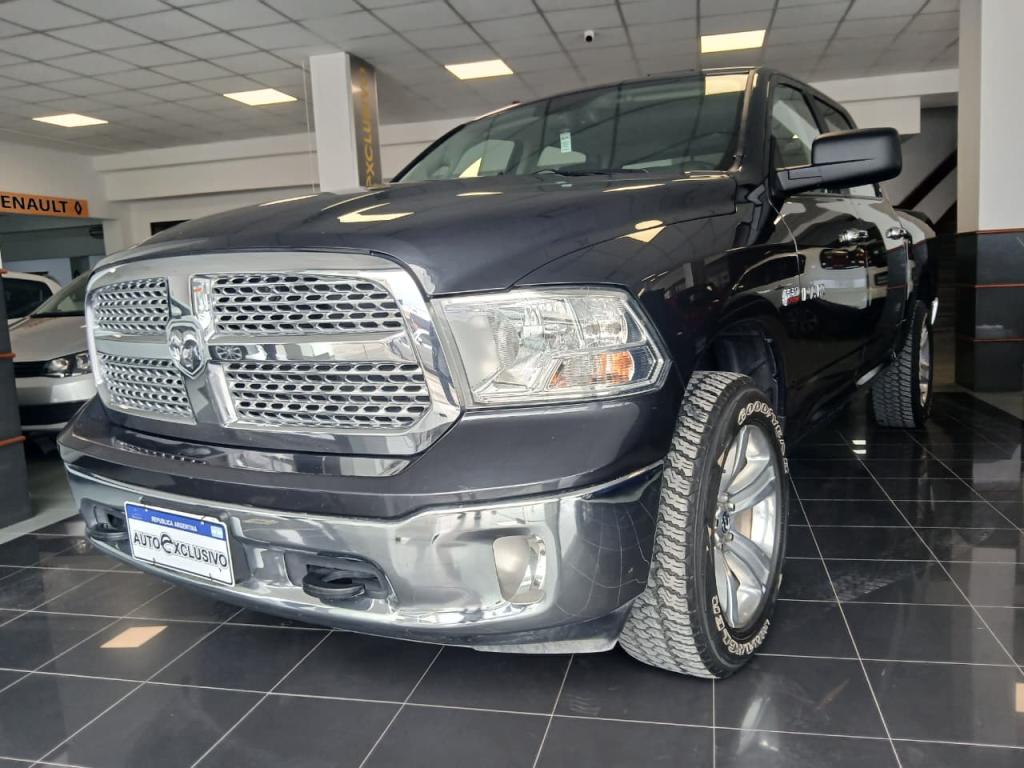 RAM 1500 5.7 V8 LARAMIE 4X4 2015